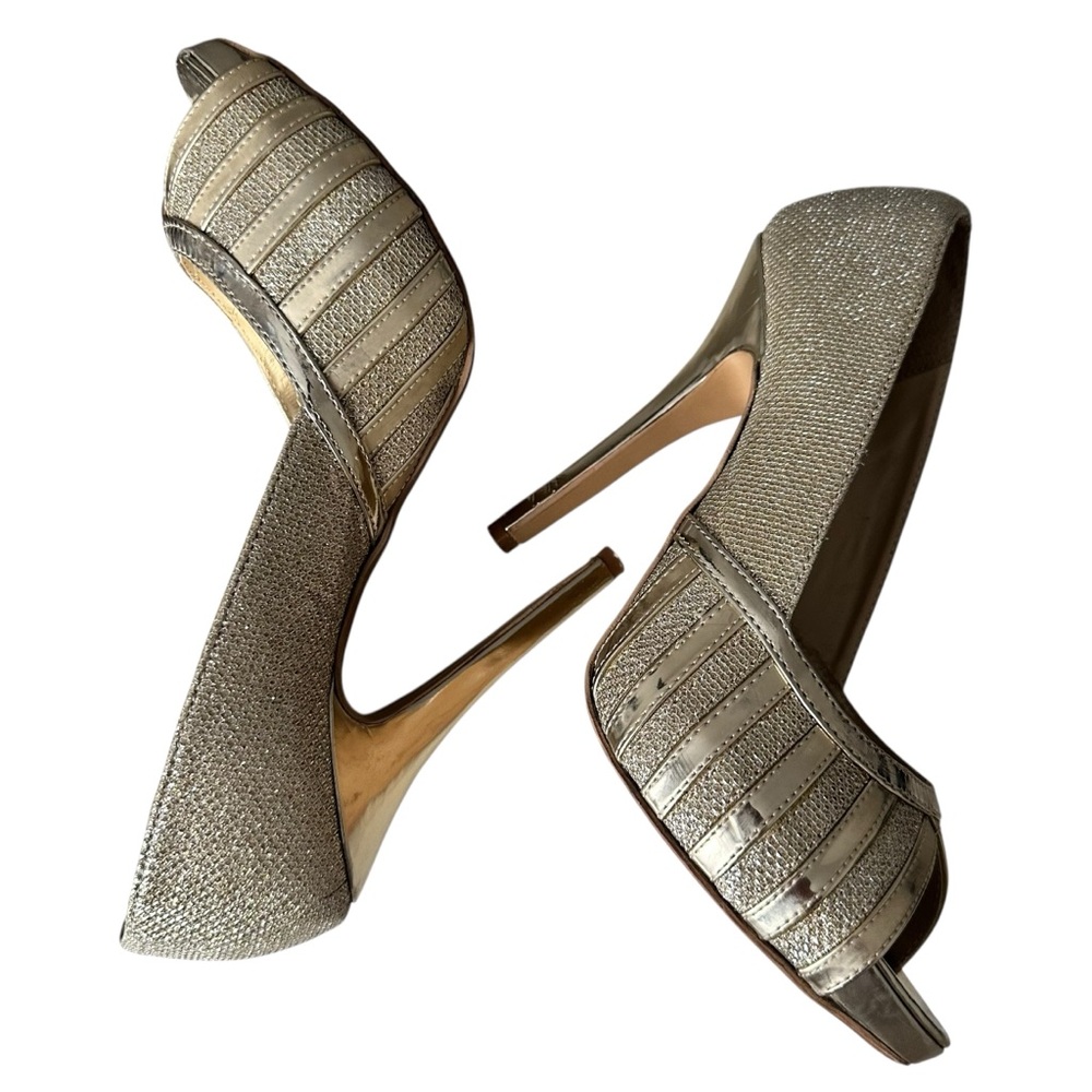 Chic Gold Stiletto Peep-Toe Pumps size 7.5